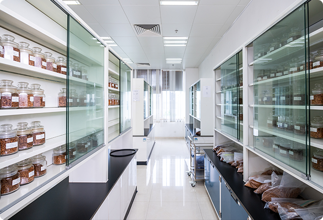 始终致力于<br/>为消费者提供更具竞争力的<br/> 中式卷烟优质产品